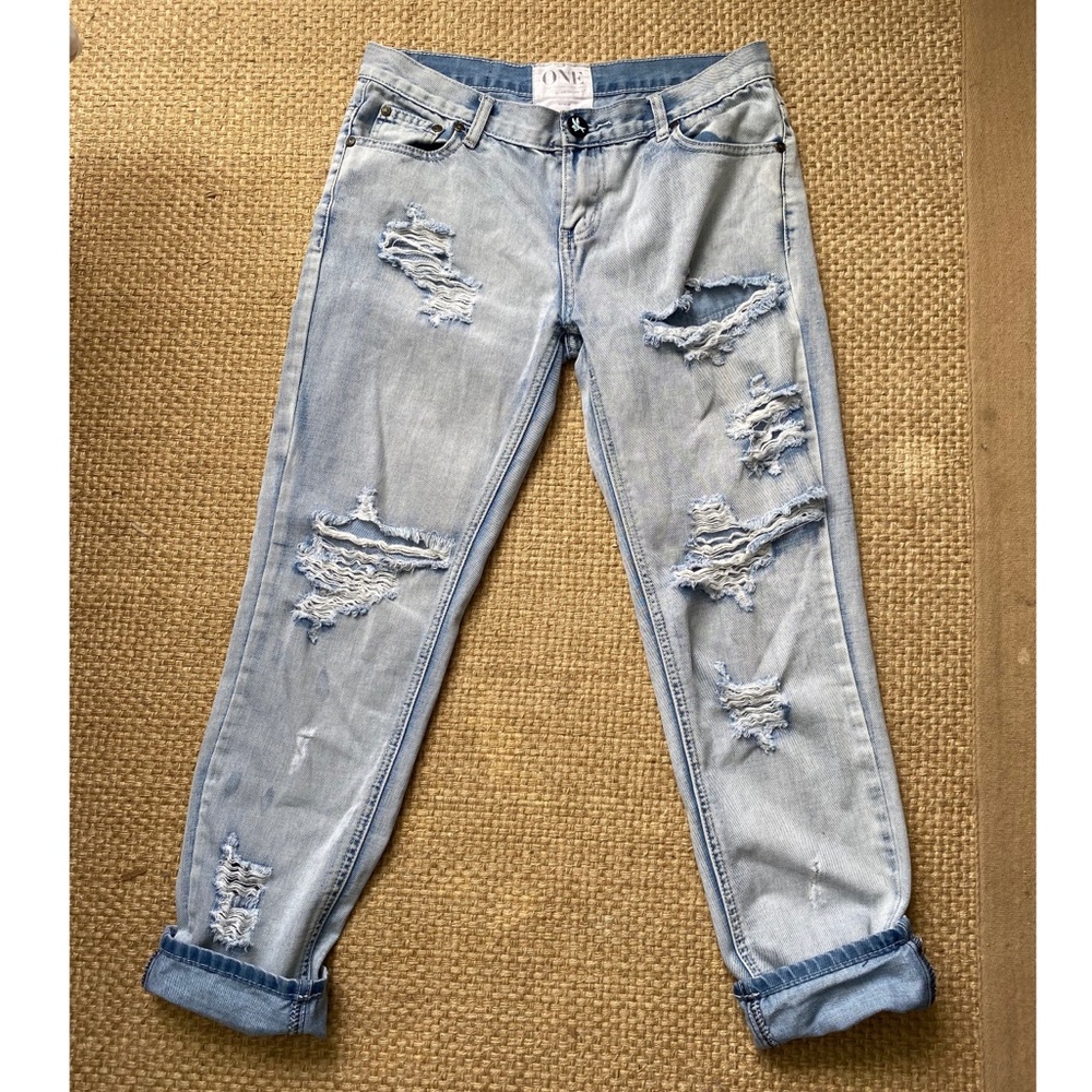 One Teaspoon distressed boyfriend jeans